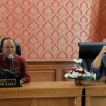 Gubernur Koster menggelar teleconference dengan berbagai pihak tersebut pada Sabtu (13/6) di Gedung Gajah, Jaya Sabha, Denpasar.
